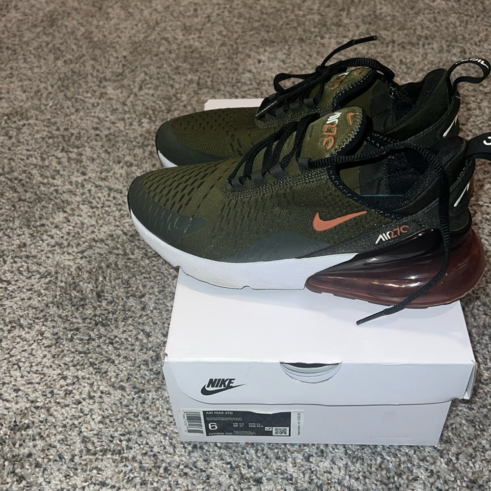 ✨NIKE AIR MAX 270✨